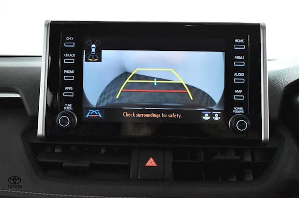 2021 Toyota RAV4 GXL image 18