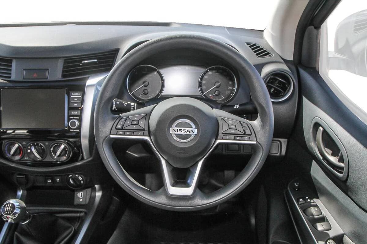 2025 Nissan Navara SL D23 Manual 4x4 MY24 Dual Cab image 7