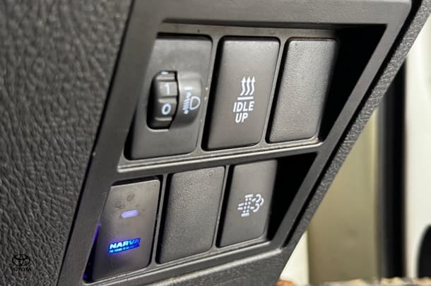 2020 Toyota Hilux SR image 21