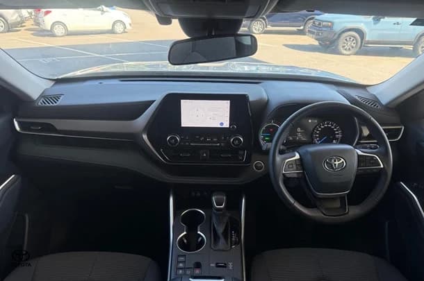 2024 Toyota Kluger Hybrid GX AWD image 14