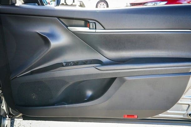 2022 Toyota Camry Ascent image 11
