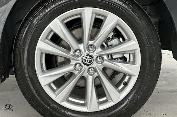 2023 Toyota Corolla Sedan Hybrid Ascent Sport image 11
