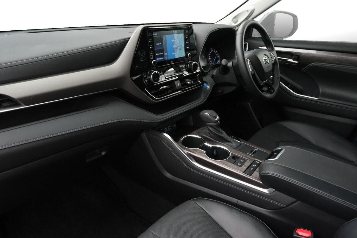 2025 Toyota Kluger Grande Auto eFour image 6