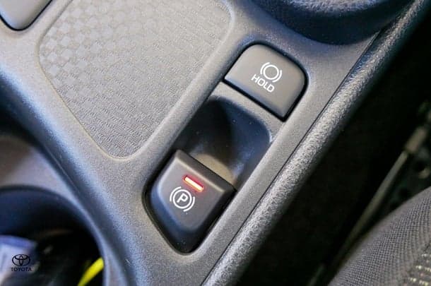 2024 Toyota Yaris Cross Hybrid GX image 17