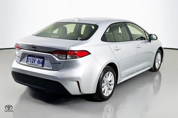 2023 Toyota Corolla Sedan Hybrid Ascent Sport image 10