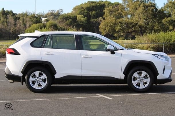 2020 Toyota RAV4 GX-2WD image 6
