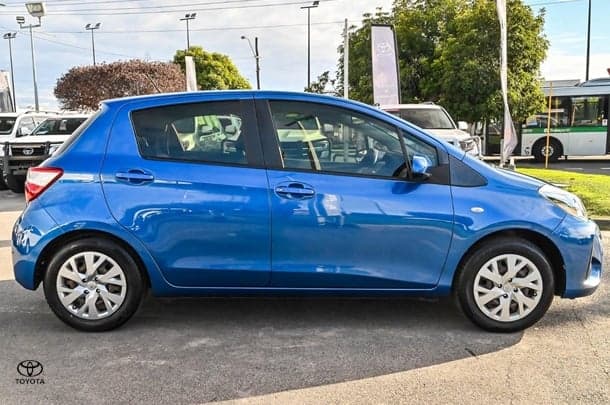 2018 Toyota Yaris ASCENT image 4