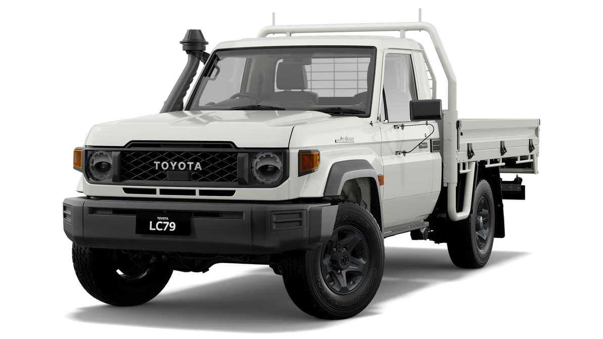 2024 Toyota LandCruiser 79 GX Single-Cab Cab-Chassis image 4