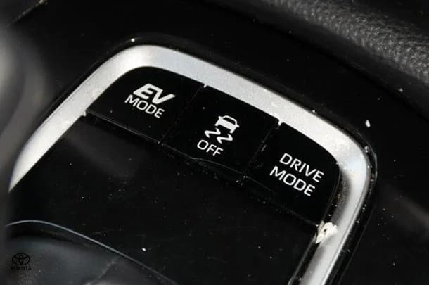 2023 Toyota Corolla Cross Hybrid GX image 15