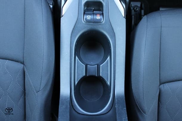 2023 Toyota Corolla Cross Petrol GX image 31
