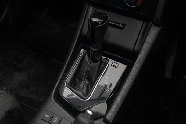 2017 Toyota Corolla Ascent Sport image 17