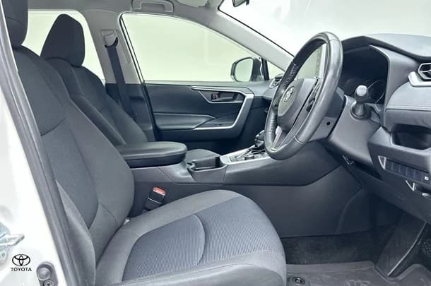 2021 Toyota RAV4 Hybrid GX AWD image 13