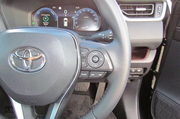 2023 Toyota Rav4 Hybrid Cruiser 2WD image 9
