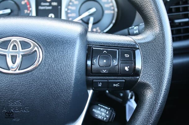 2022 Toyota Hilux Workmate image 20