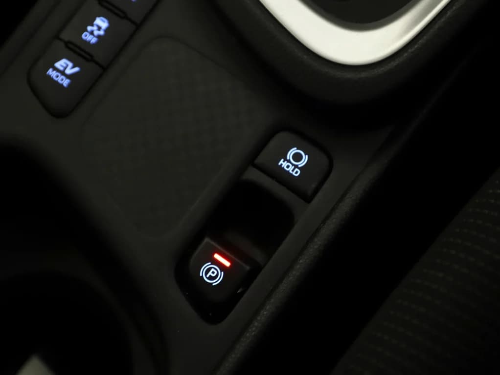 2020 Toyota Yaris Cross Hybrid GX image 17