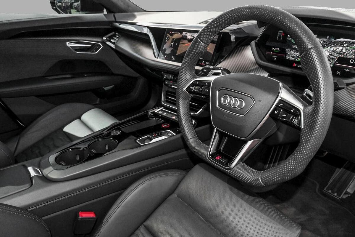 2024 Audi RS e-tron GT Auto e-quattro MY24 image 7