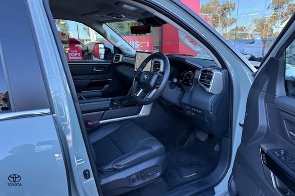 2024 Toyota Tundra Limited image 13