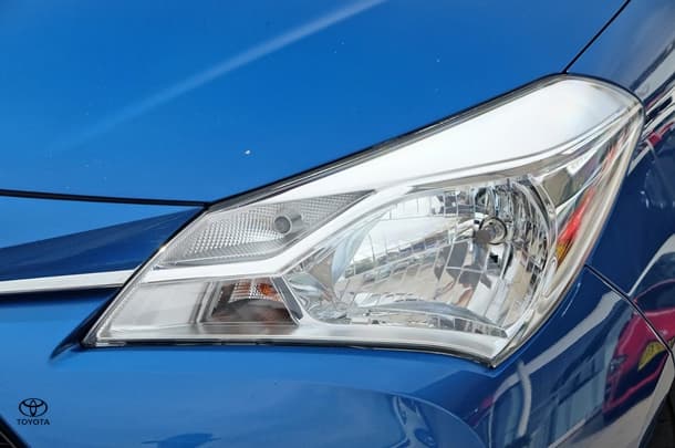 2019 Toyota Yaris Ascent image 17