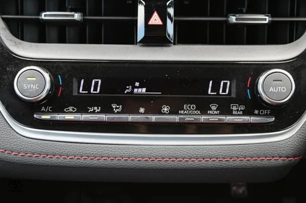 2023 Toyota Corolla Hatch Hybrid ZR image 24