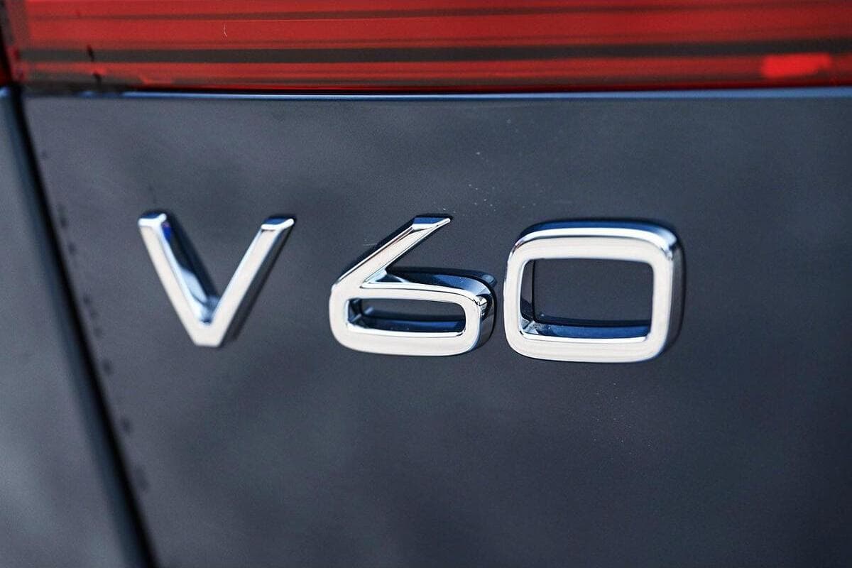 2024 Volvo V60 Cross Country Ultra B5 Bright Auto AWD MY25 image 9
