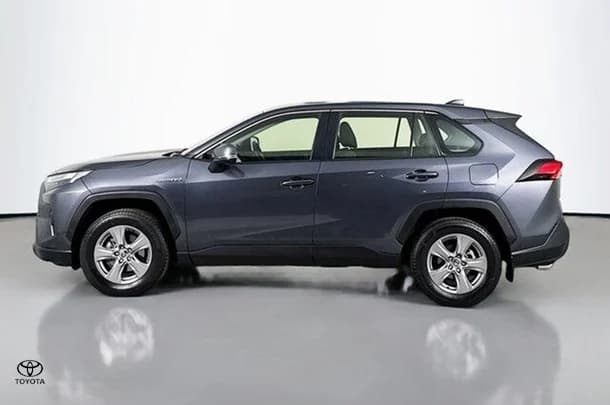 2023 Toyota Rav4 Hybrid GX image 5
