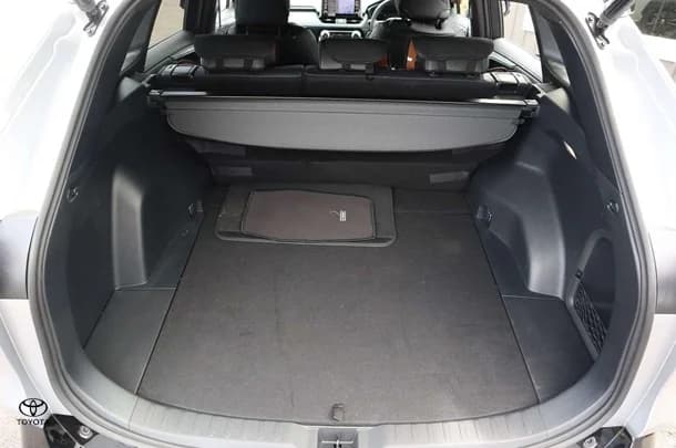 2022 Toyota RAV4 Hybrid XSE (2WD) image 18