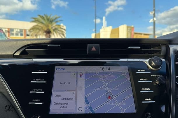 2019 Toyota Camry Hybrid Ascent Sport image 21