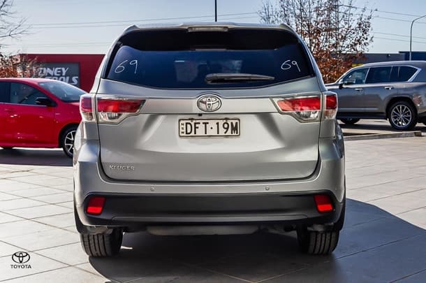 2015 Toyota KLUGER 4x2 GX image 6