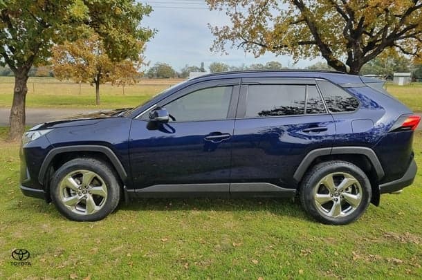 2021 Toyota RAV4 GXL-2WD image 8
