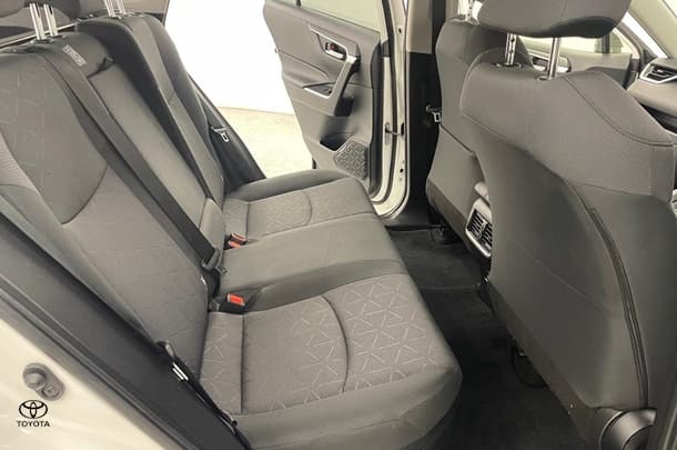 2023 Toyota RAV4 Hybrid GXL-2WD image 21