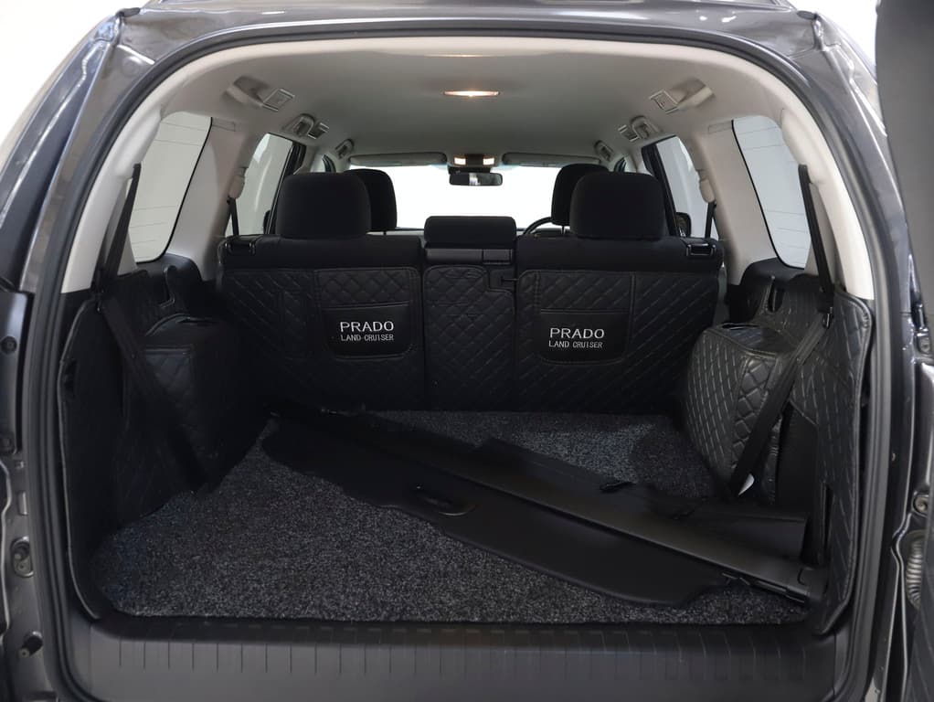2021 Toyota Prado GXL image 8