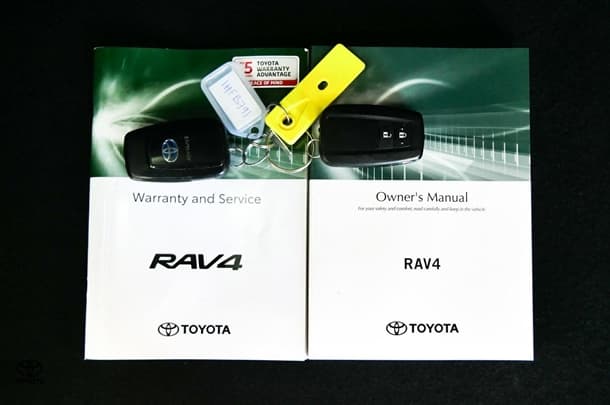 2020 Toyota RAV4 Hybrid GXL-2WD image 23