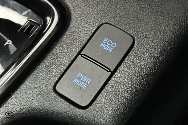 2019 Toyota Hilux Rugged X image 25