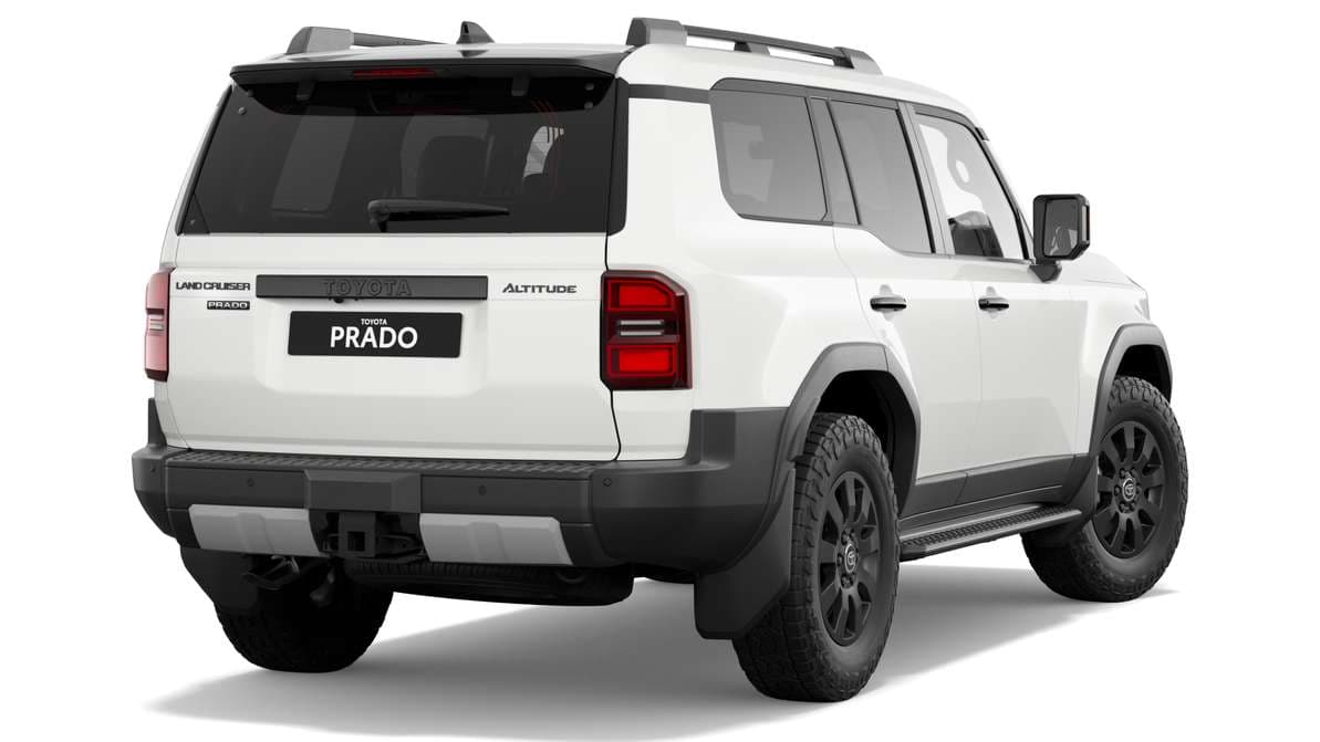 2025 Toyota Prado Altitude Turbo-diesel image 3