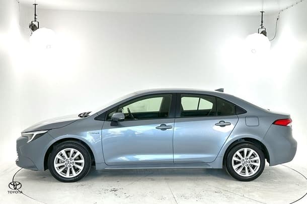 2023 Toyota Corolla Sedan Hybrid Ascent Sport image 6