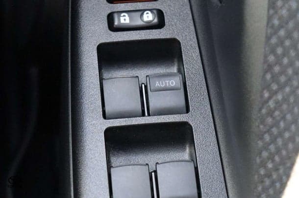 2019 Toyota Yaris Ascent image 32