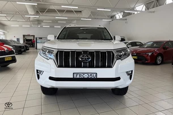 2022 Toyota Prado GXL image 2