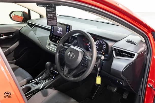 2020 Toyota Corolla Sedan Ascent Sport image 17