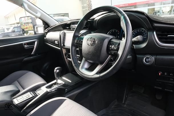 2021 Toyota Fortuner GXL image 7