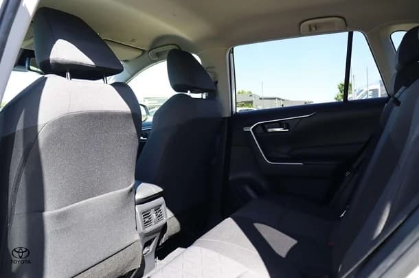 2023 Toyota RAV4 Hybrid GXL AWD image 24