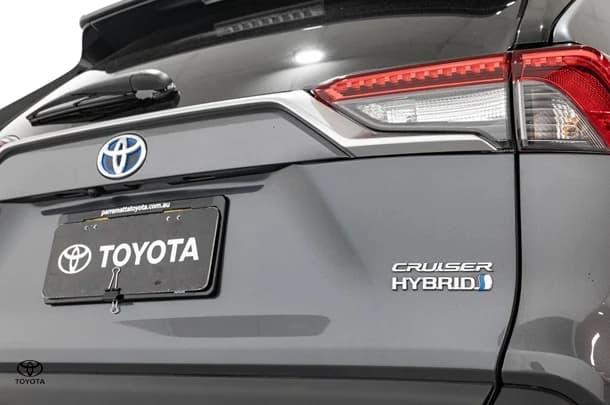 2023 Toyota RAV4 Hybrid Cruiser-AWD image 14