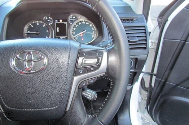 2020 Toyota Prado GXL image 9