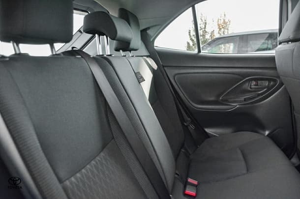 2023 Toyota Yaris Cross Hybrid GXL image 11