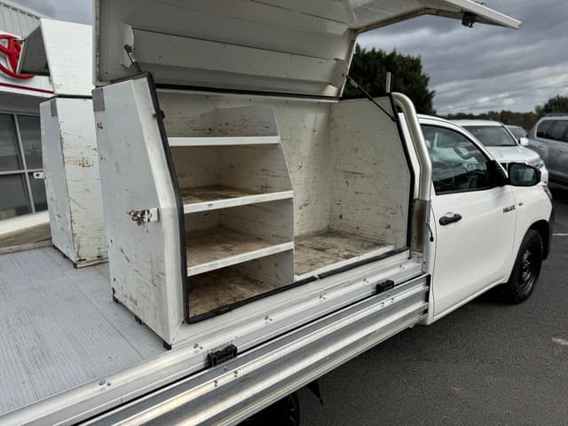 2019 Toyota Hilux Workmate image 19
