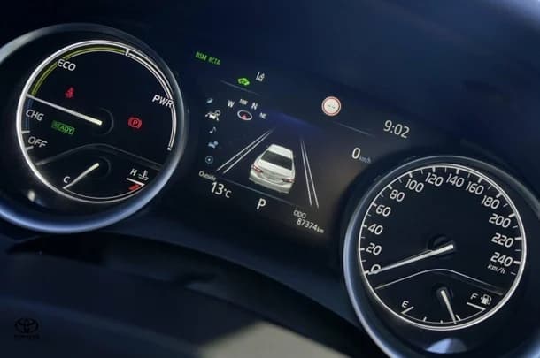 2021 Toyota Camry Hybrid Ascent Sport image 11