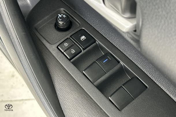 2020 Toyota Corolla Sedan Hybrid Ascent Sport image 12