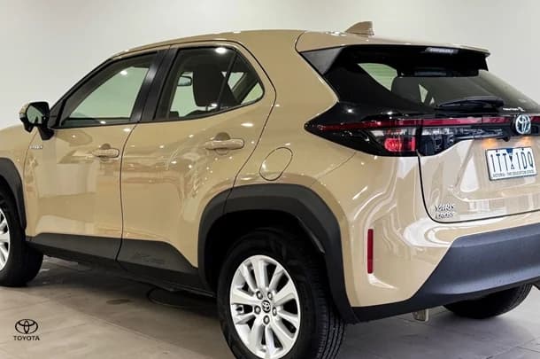 2021 Toyota Yaris Cross Hybrid GX image 9