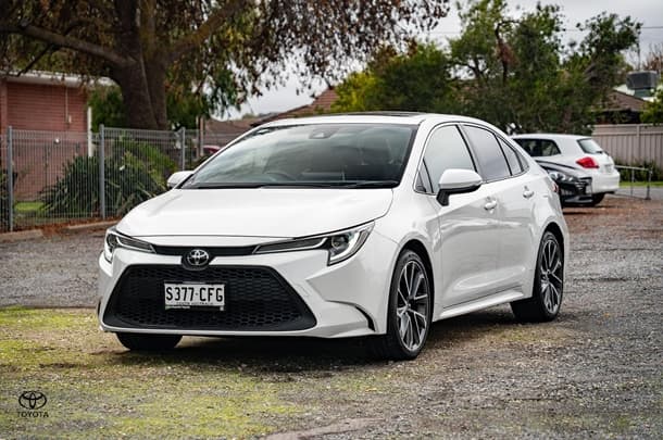 2020 Toyota COROLLA ZR image 31