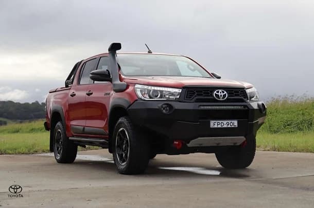 2018 Toyota Hilux 4x4 Rugged X image 11