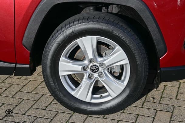 2019 Toyota RAV4 GX image 15
